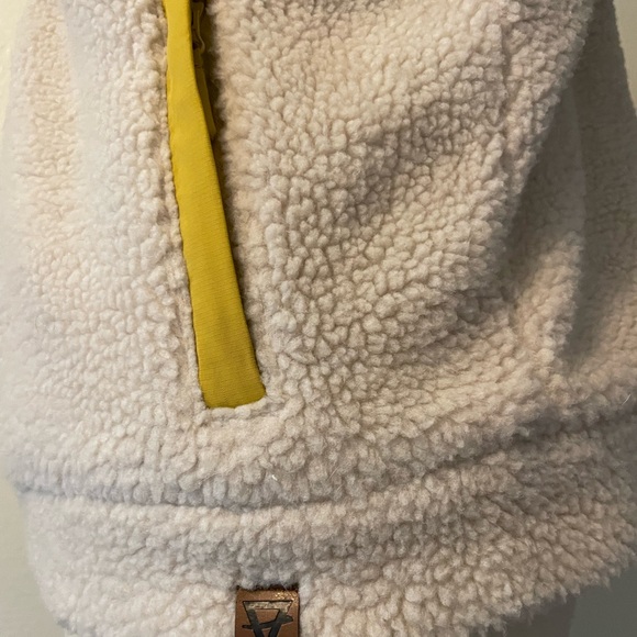 Liv Outdoors Dahlia Berber jacket large - Picture 4 of 8